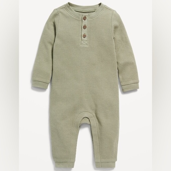 Old Navy 6-12M long sleeve snap closure thermal knit bodysuit - Infant baby - Picture 1 of 7
